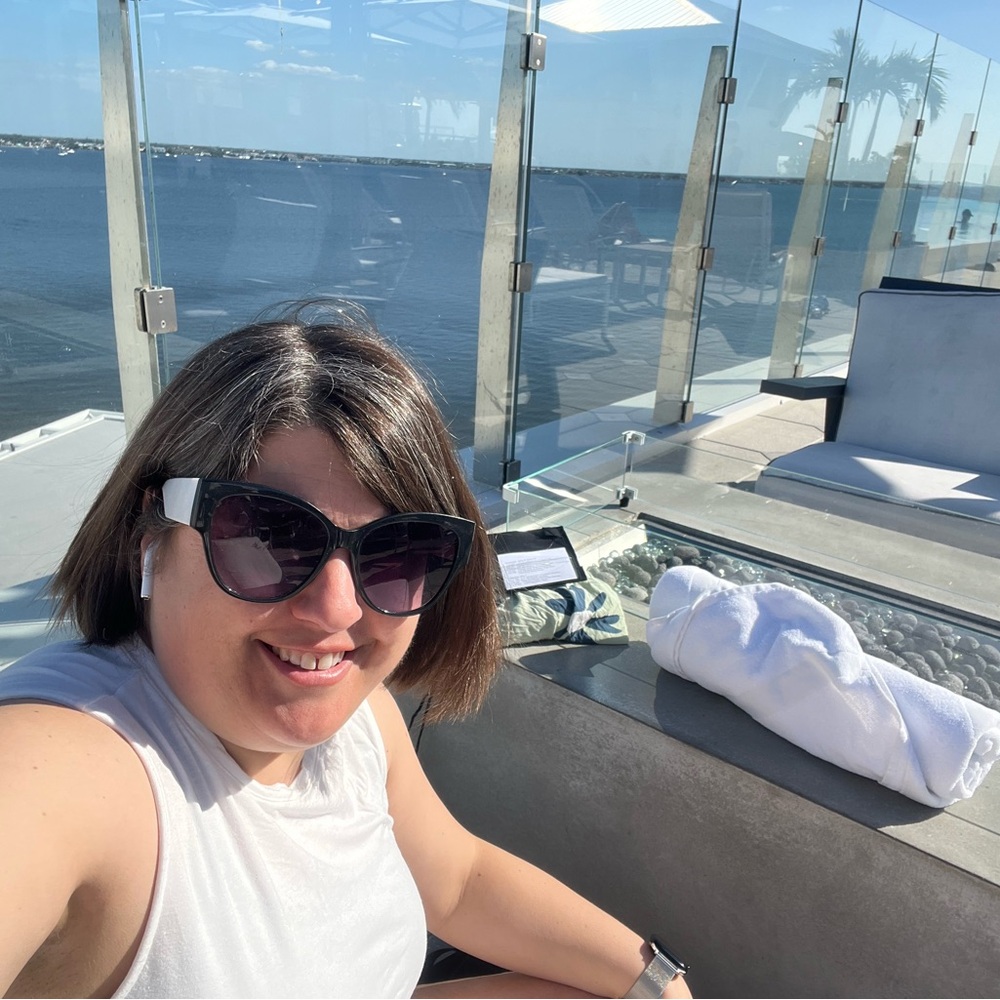 Meet your Posher, Adrienne